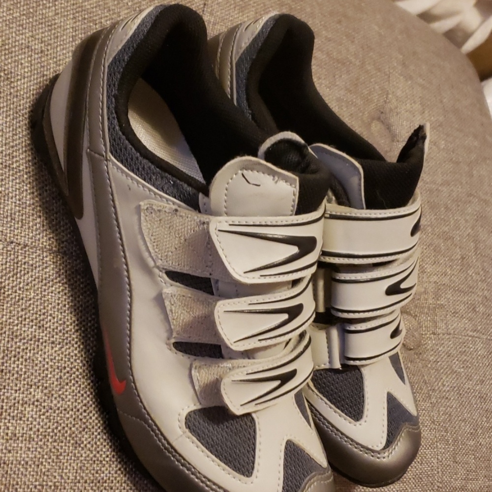 Nike spin/ cycle shoes